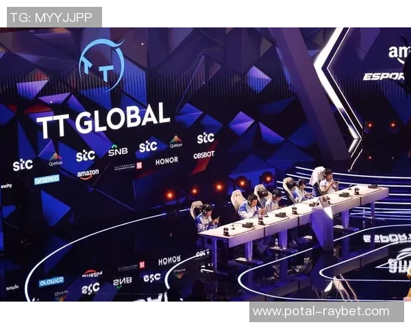 世界杯点评:北京乒乓球队默契配合展现团队精神与竞技水平 世界杯点评:北京乒乓球队默契配合展现团队精神与竞技水平