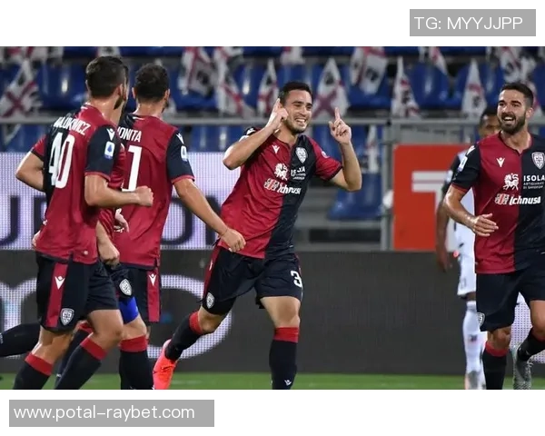 佛罗伦萨与热那亚激战成焦点双方进球精彩回顾与分析 佛罗伦萨与热那亚激战成焦点双方进球精彩回顾与分析