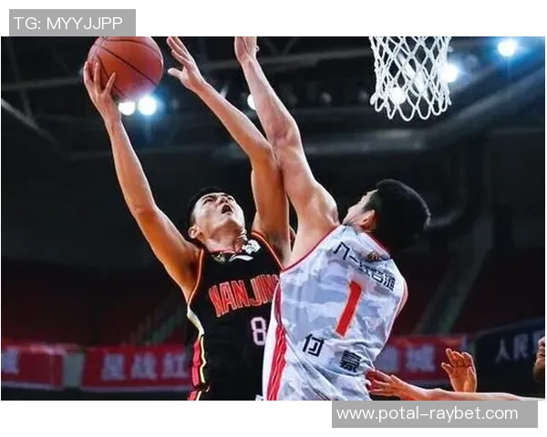 八一火箭迎战福建队全力争胜展现球队实力与拼搏精神 八一火箭迎战福建队全力争胜展现球队实力与拼搏精神