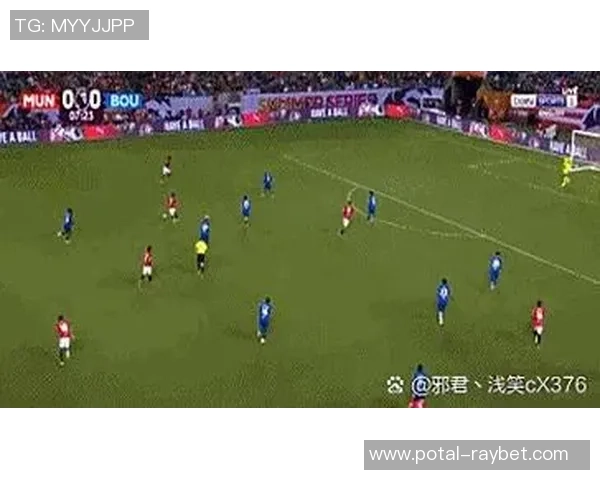 巴萨与曼联巅峰对决詹俊解读比赛精彩瞬间与战术分析