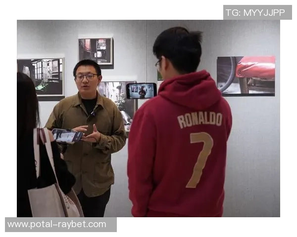 徐昕的艺术之路：从初学者到备受瞩目的创作才俊的成长历程与心路历程